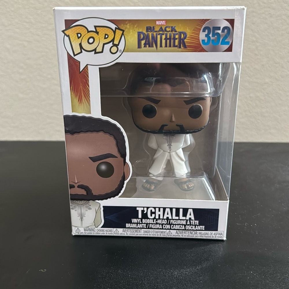 Funko Pop : Black Panther T’challa #352